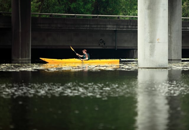 Kayaking on Union Bay, Waterfront Park, Montlake, near University of Washington. Photographer: Steve Korn